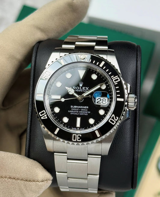 ROLEX SUBMARINER DATE