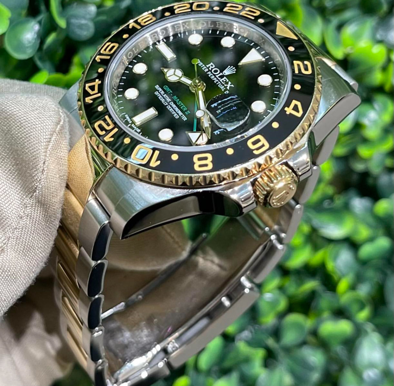 ROLEX GMT MASTER II OYSTER BICOLOR